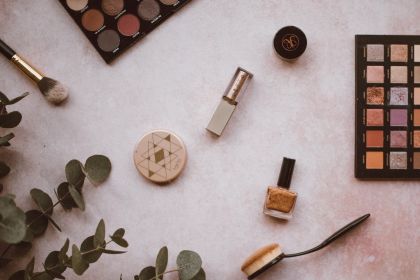 How to Achieve No Makeup look with 6 Products